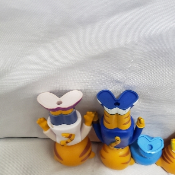 PBS Daniel Tigers Neighborhood Friends And Family Figure Set Posable Cake Topper - Picture 5 of 7